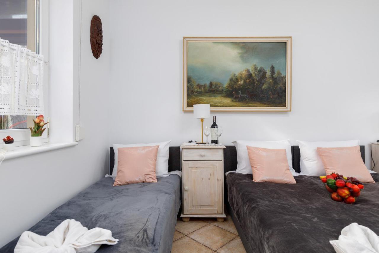 Apartment With Veranda Torunska Pobierowo By Noclegi Renters المظهر الخارجي الصورة
